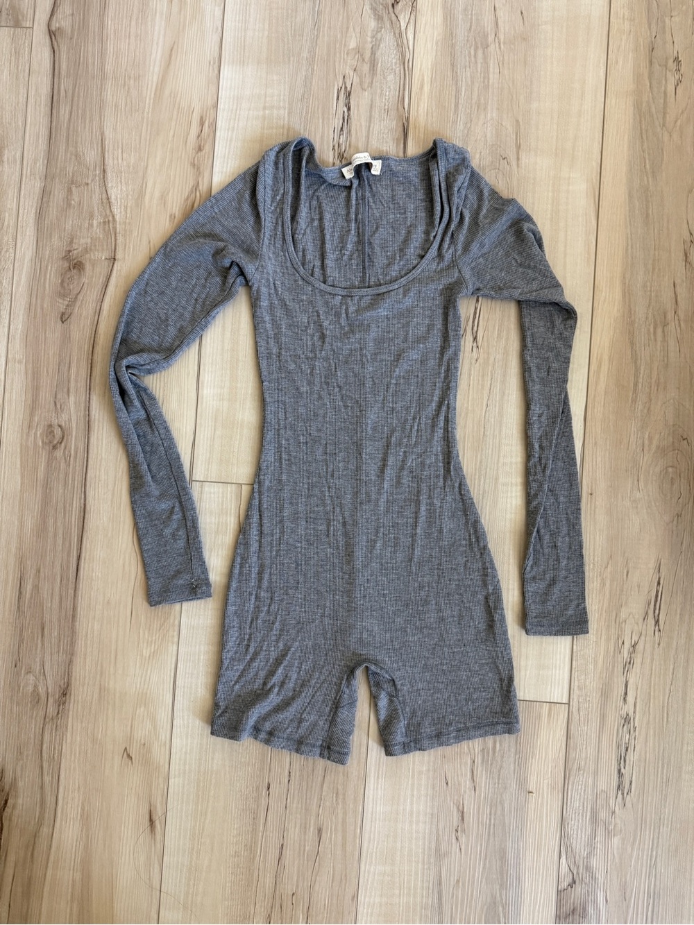A&F Gray Long Sleeve Scoop Neck Romper
